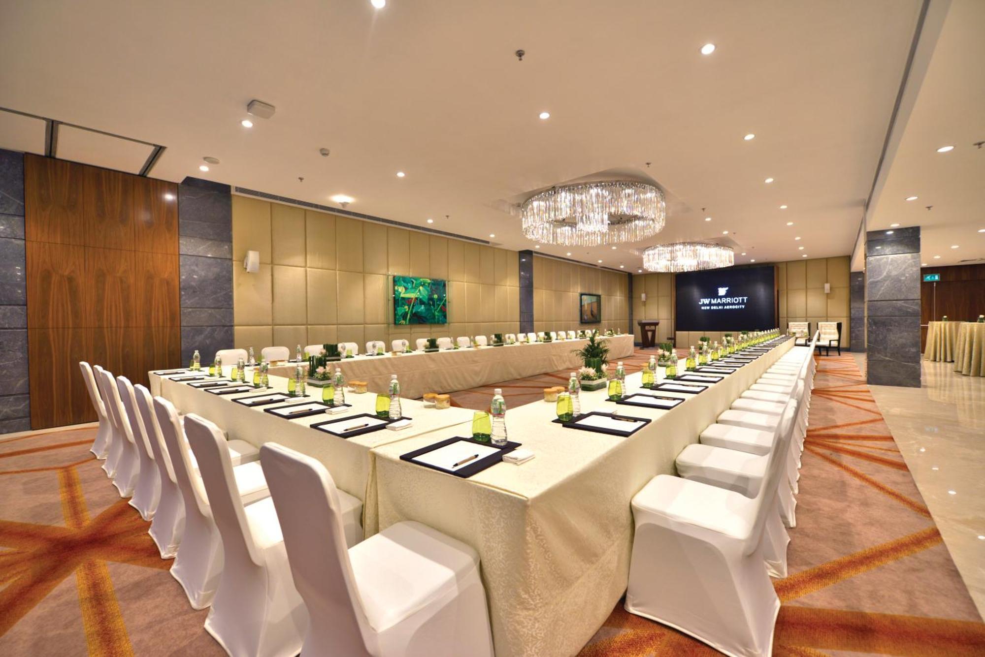 Jw Marriott Aerocity Hotel